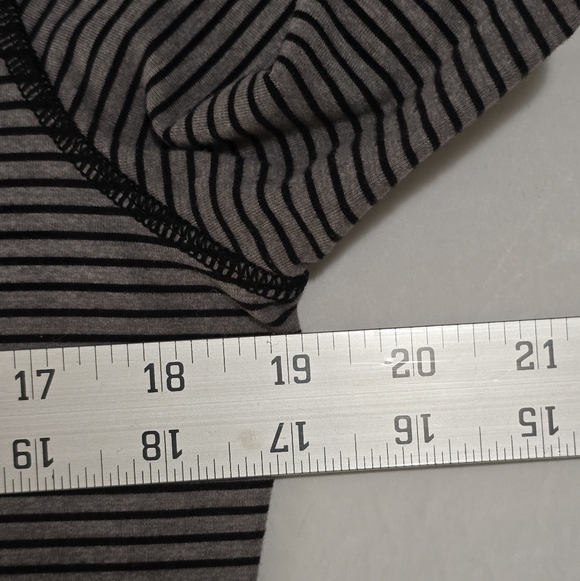 Lululemon Awesoma Henley Striped - Picture 8 of 10